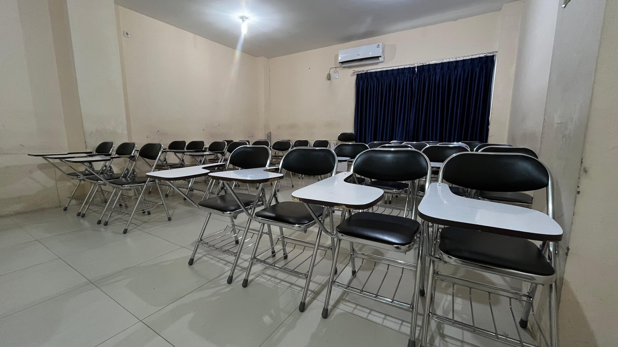 kelas_depan_kanan